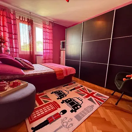 Apartment Pinky Life Split
