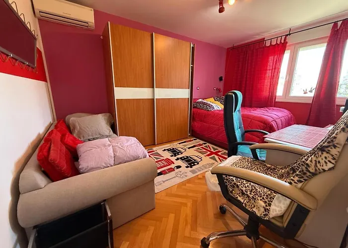 Pinky Life Apartament Split